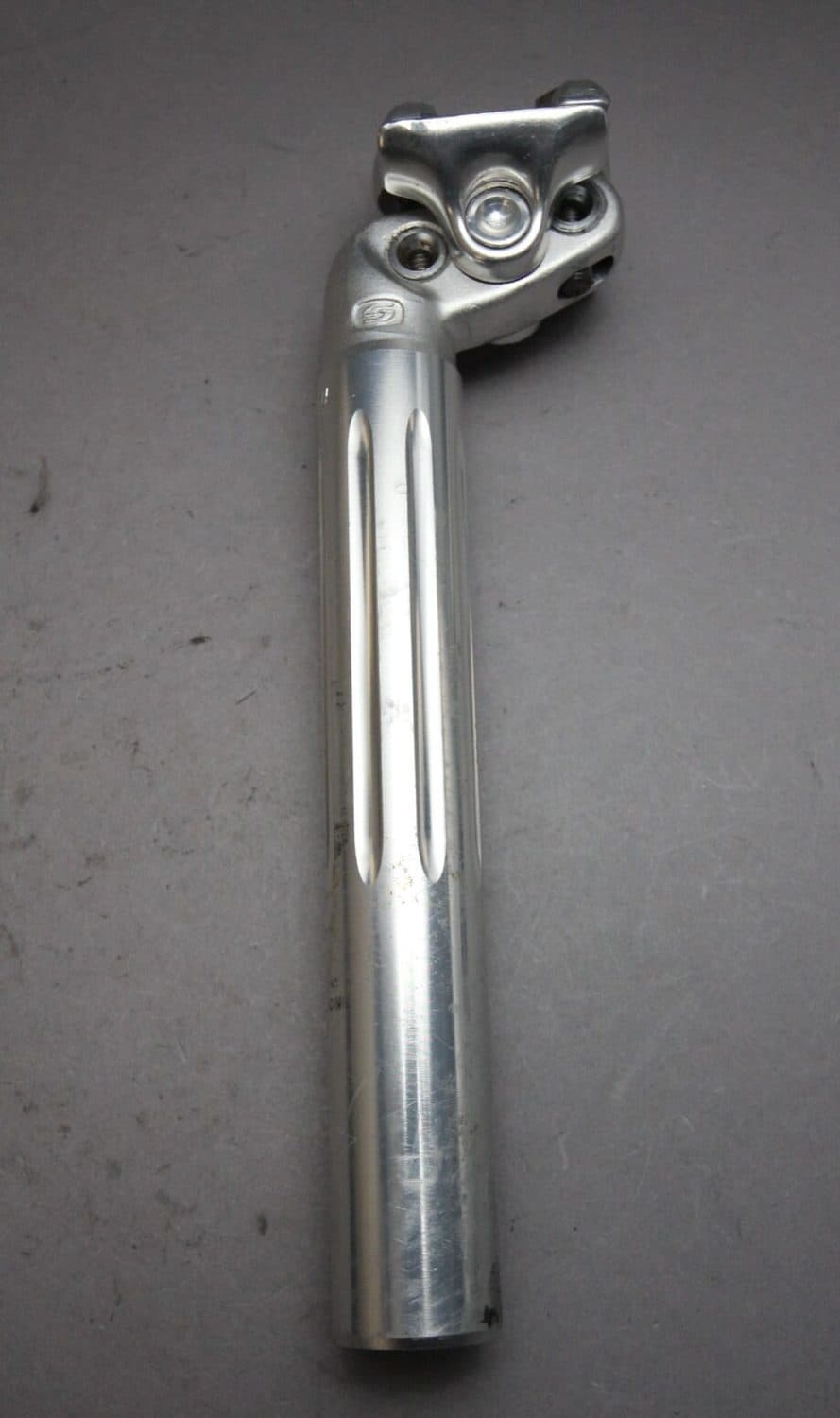 Sugino Mighty Fluted Seat Post / ø 27,0 mm - velowizard.com