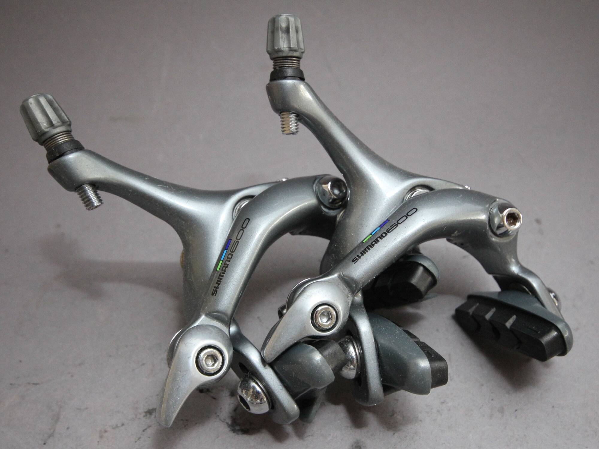 Étriers De Freins Shimano 600 Tricolori BR-6403 - Pièce Vélo Vintage - Occasion En état Fonctionnel