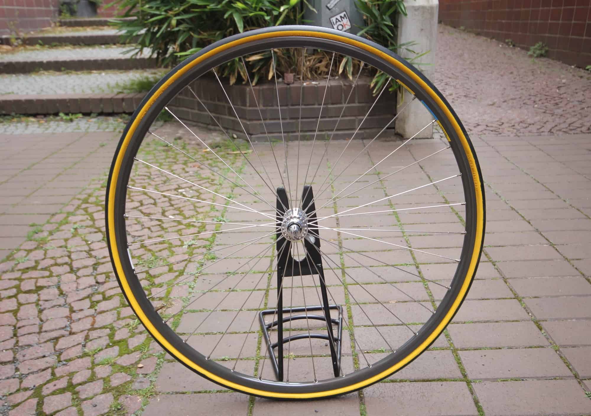 Shimano Dura Ace HB 7400 / Mavic Open 4 CD / 36H / 700C / Front Wheel / NOS