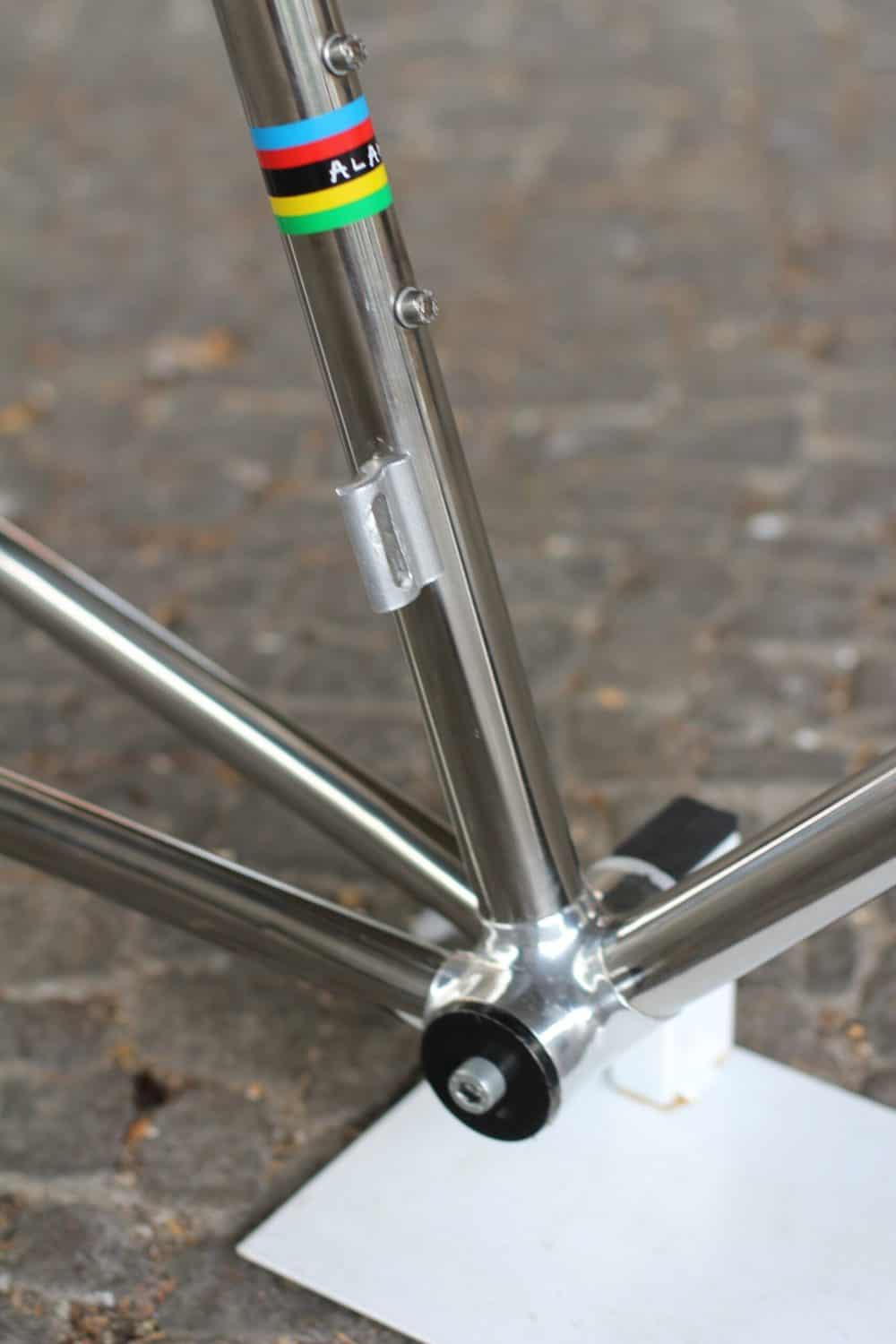 ALAN Titanio Frame / 57 cm / 2.349g / 1996