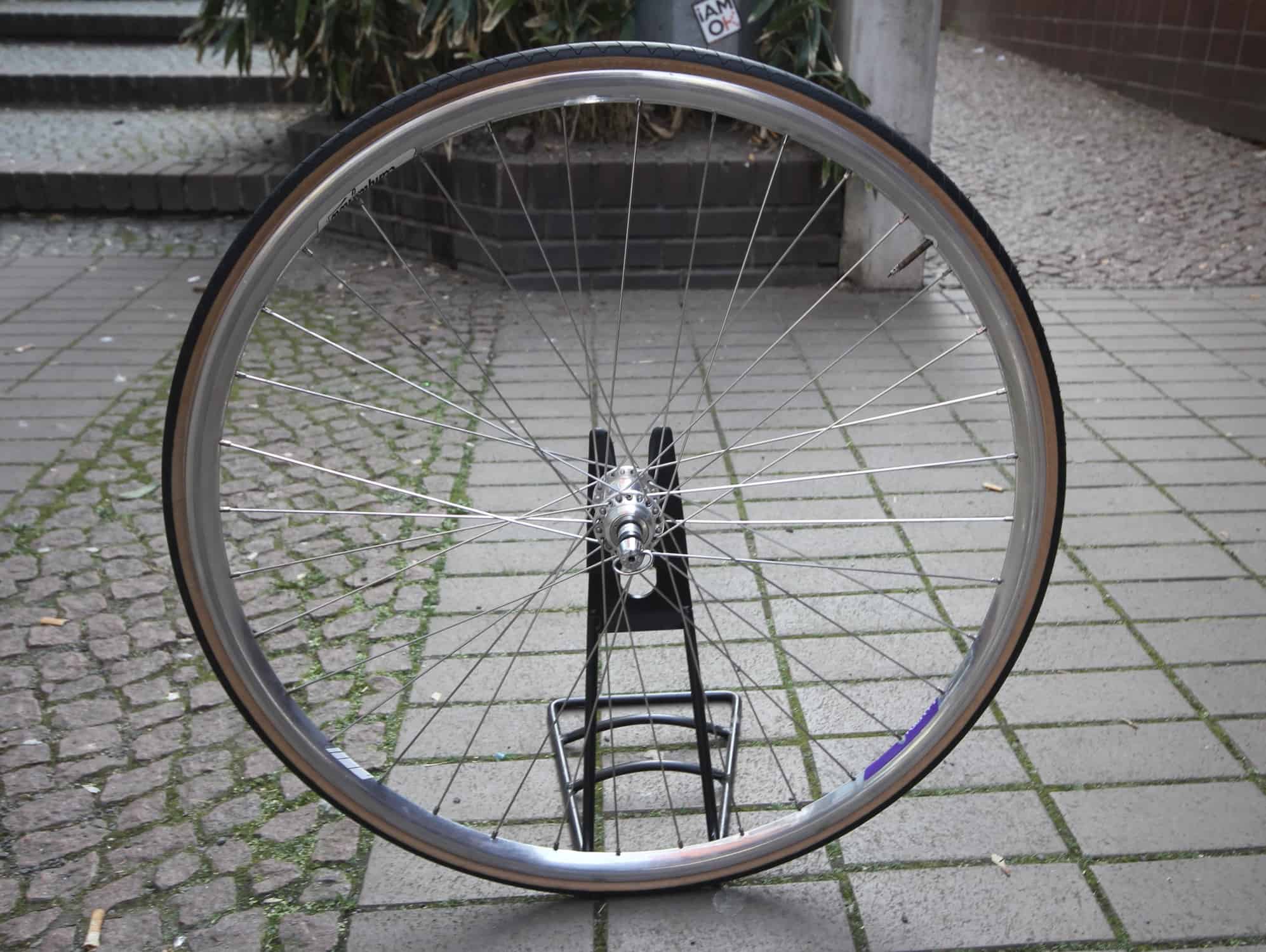 Campagnolo C Record Hub / Campagnolo Lambda Strada / 700C / Wheel Set