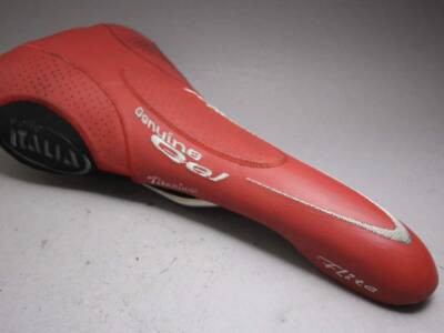 Selle Italia Flite Titanium Genuine Gel Saddle / Red - velowizard.com