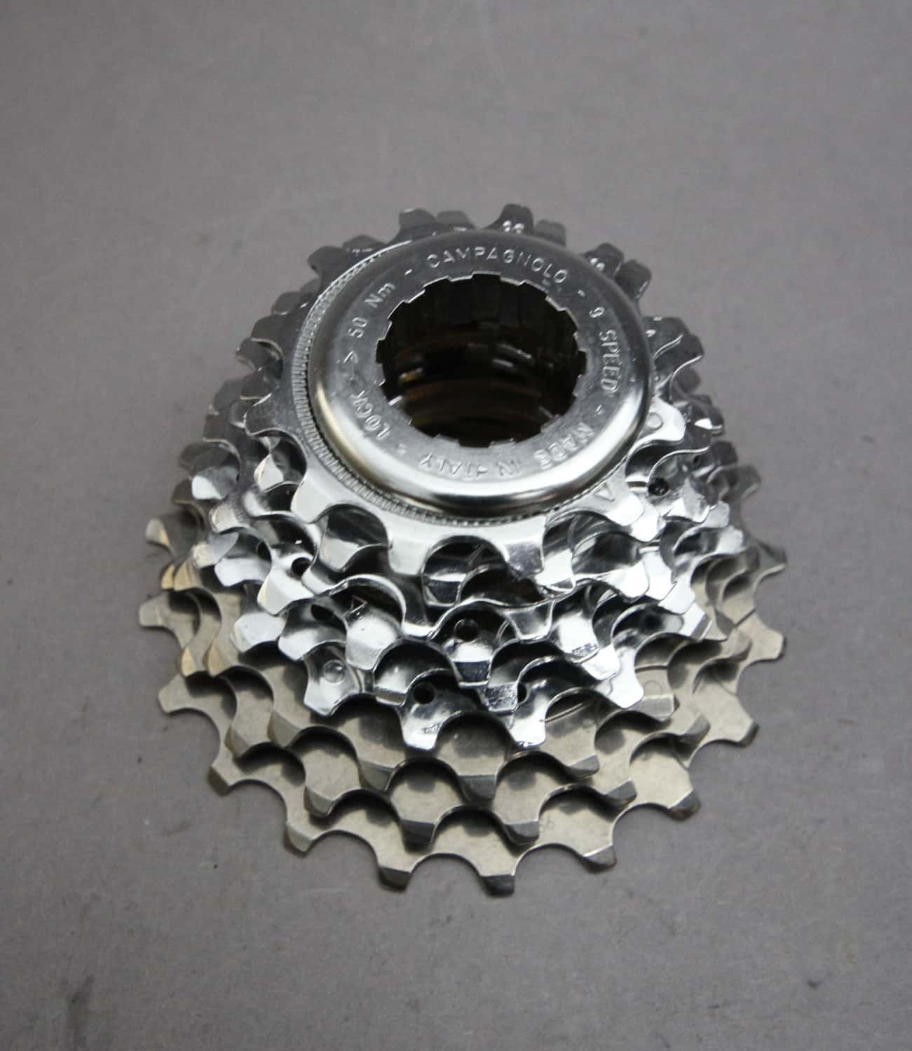 Campagnolo Record Titanium Cassette / 9 Sp / 12-21 / ø 26 mm / 177g / NOS