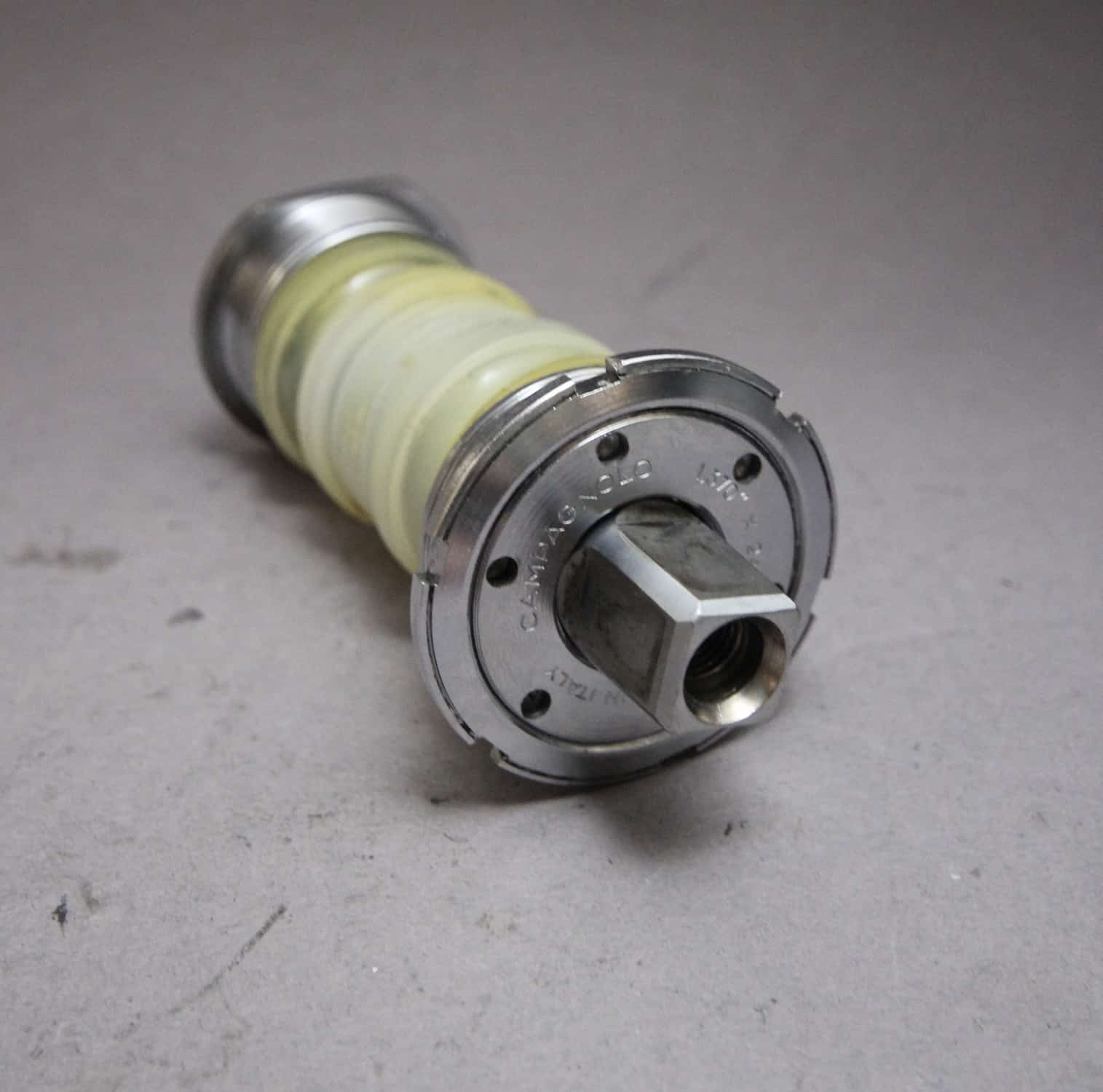 Campagnolo Chorus 68 SS-A Bottom Bracket / ENG / 111 mm