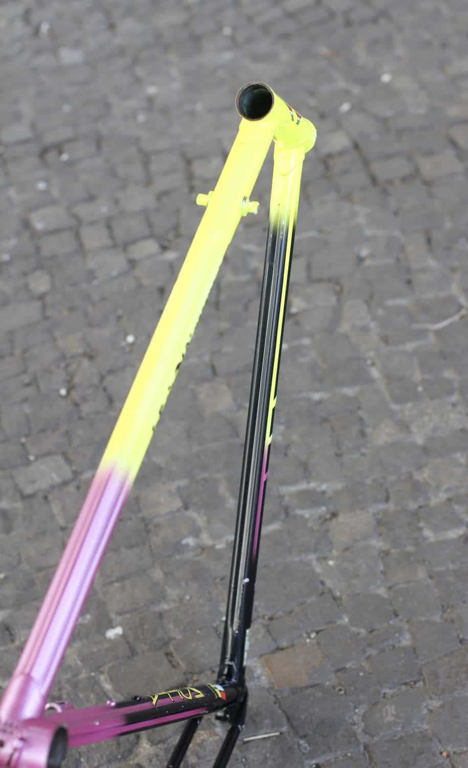 Gianni Motta Personal 2001 R Frame / 55 cm / Neon Yellow / Pink / Black / 2.868g