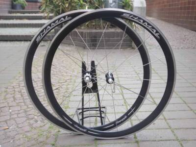Campagnolo Shamal Wheelset / Black / 700C Clincher / 9Sp