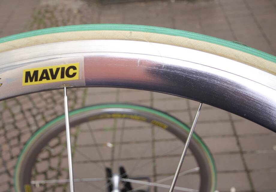 Mavic Cosmic 1. Generation Wheel Set / 700C / Clincher