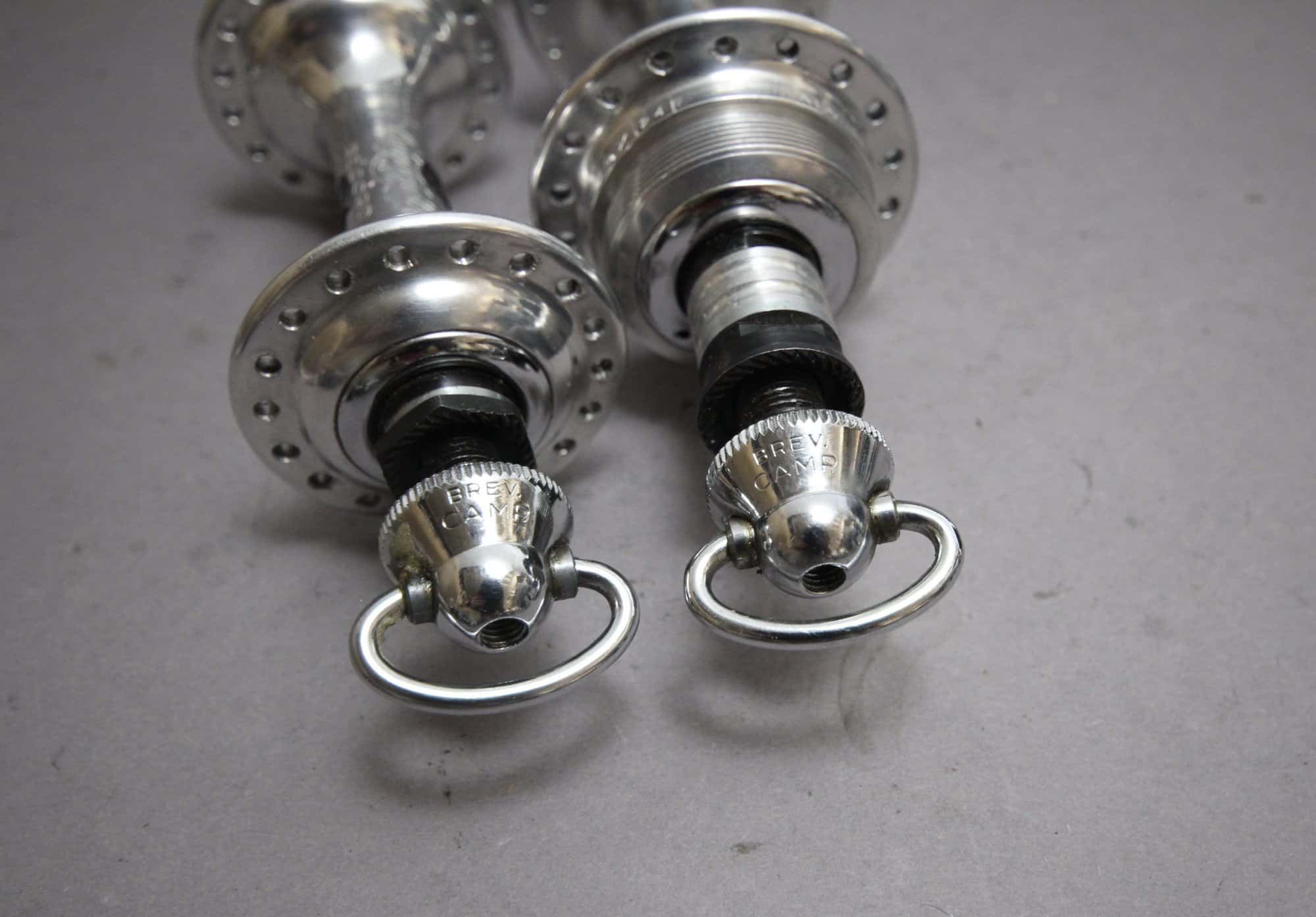 Campagnolo Nuovo Record 1034 Hub Set Low Flange / 36H / ITA / Gios Blue Rubber