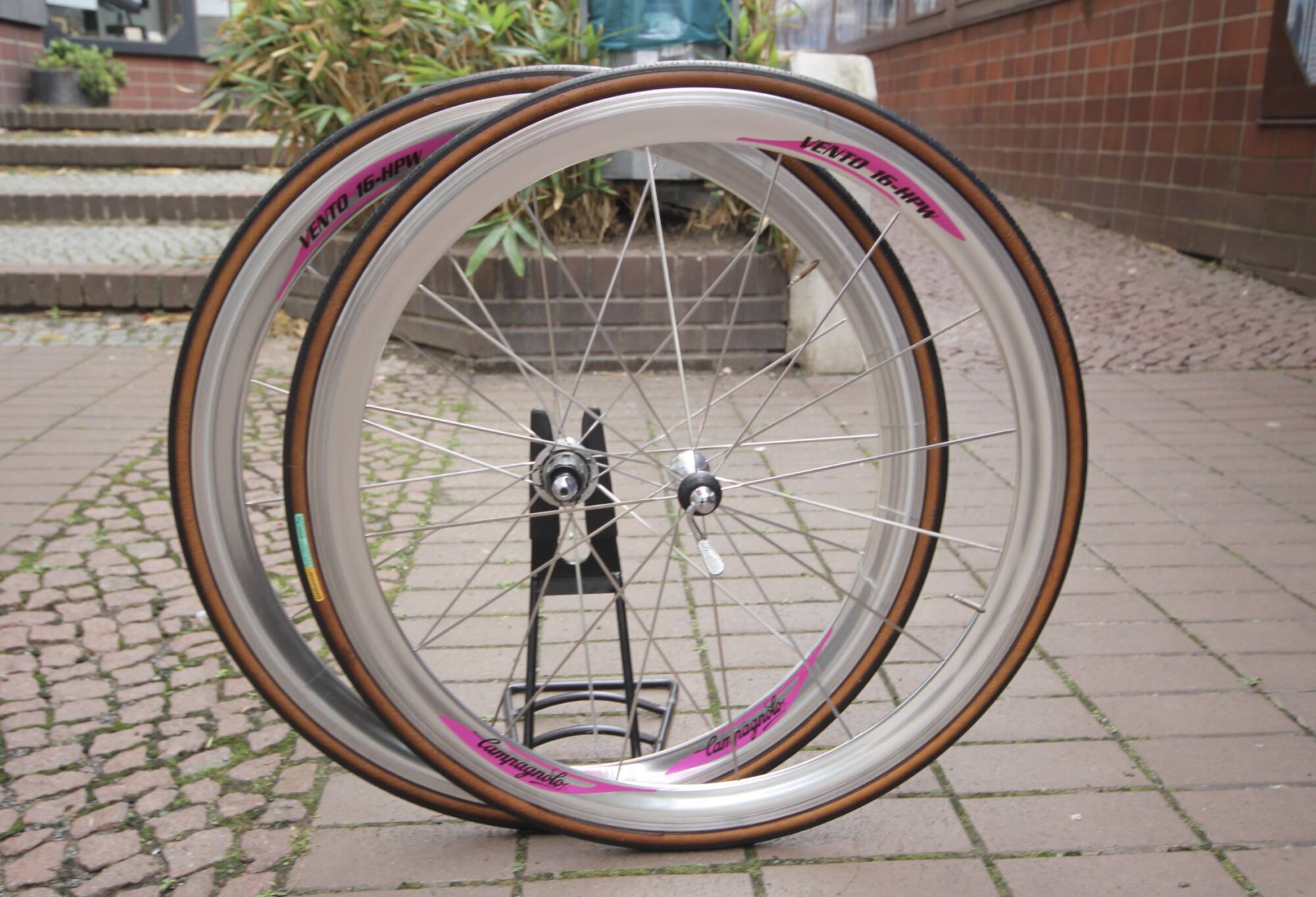 campagnolo vento wheelset