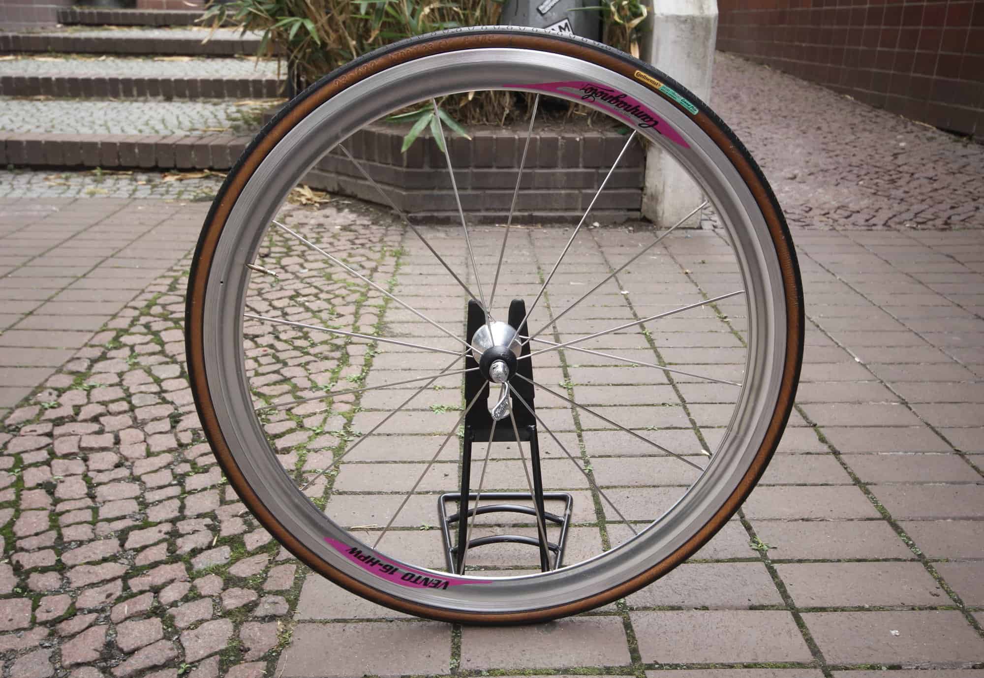 Campagnolo Vento 16 HPW Wheel Set / 700C / Clincher