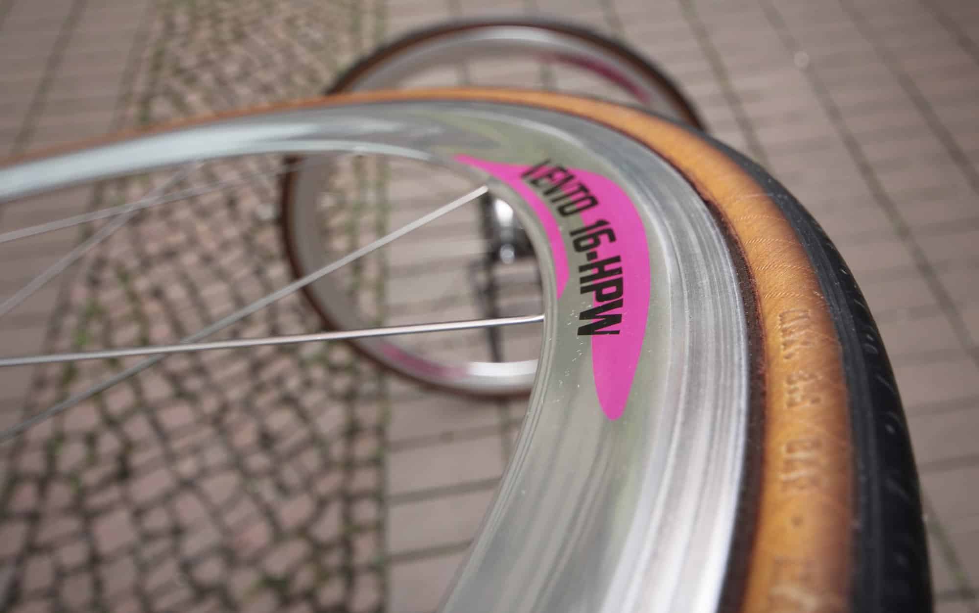 Campagnolo Vento 16 HPW Wheel Set / 700C / Clincher