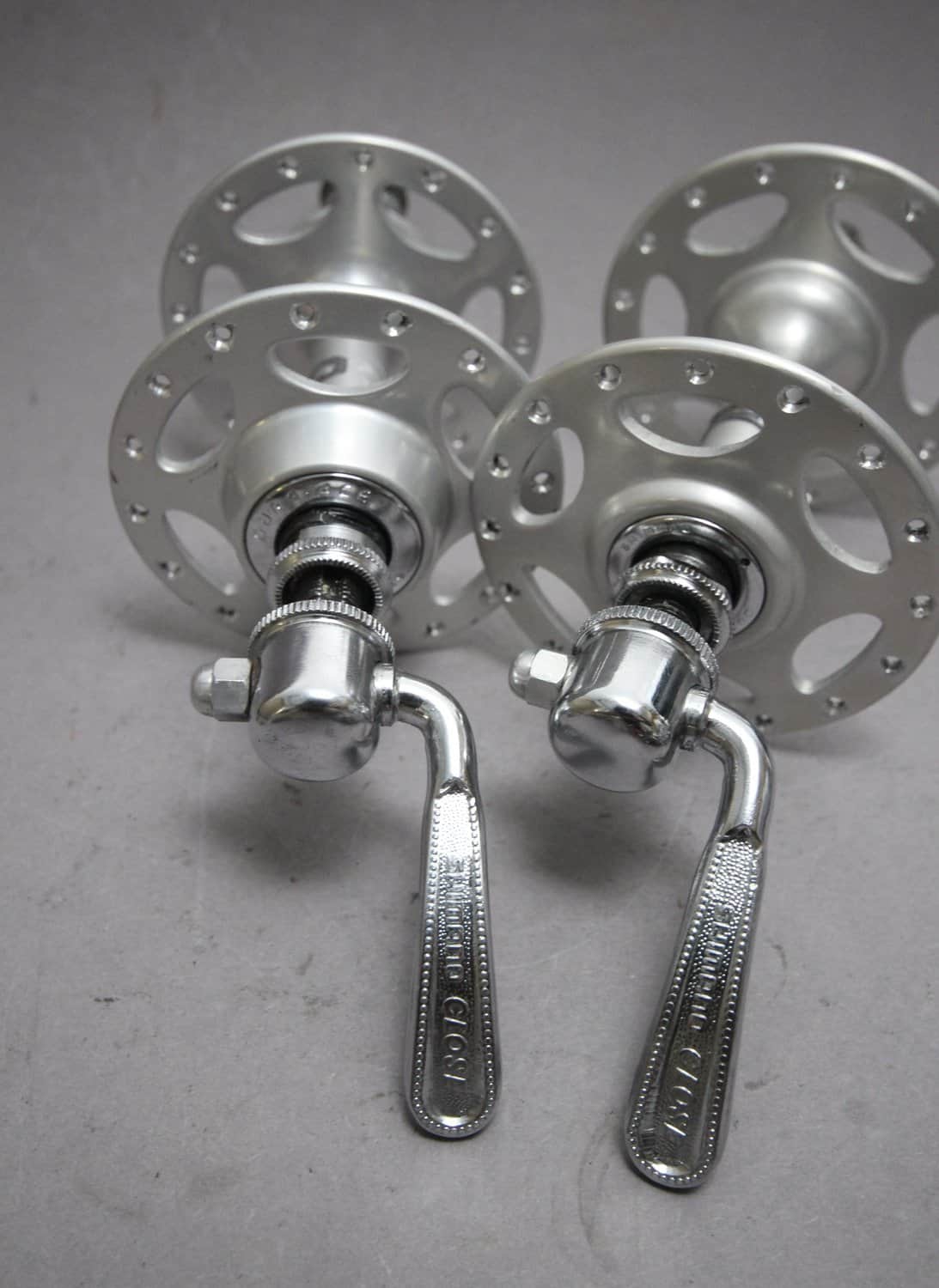 Shimano Dura Ace 7100 High Flange Hub Set / 32H / Silver / ISO