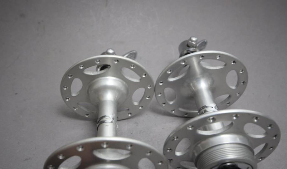 Shimano Dura Ace 7100 High Flange Hub Set / 32H / Silver / ISO