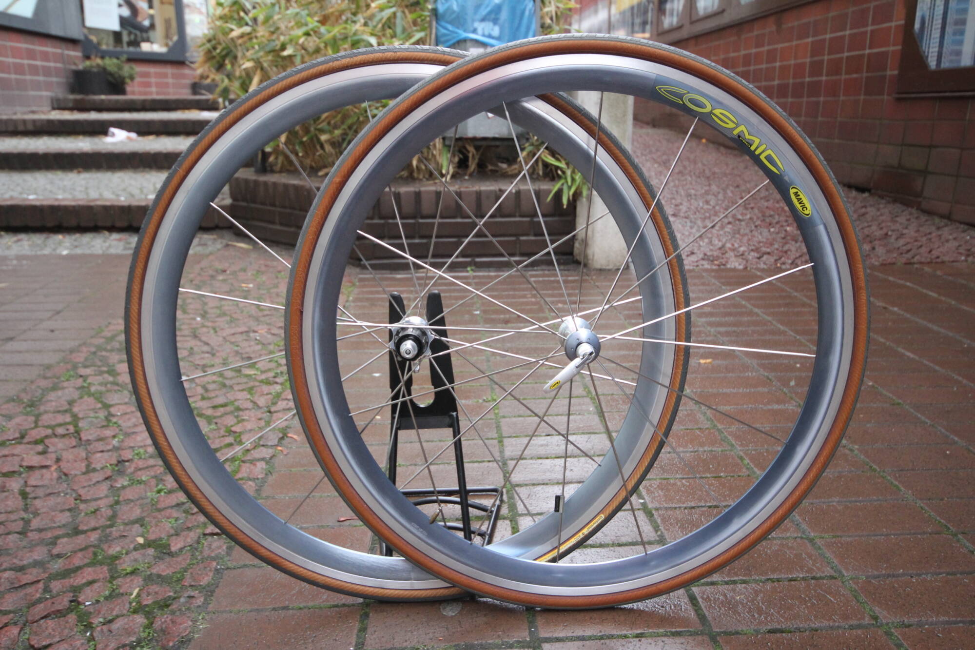 Mavic Cosmic Pro Wheel Set / Serie 6000 / 700C / Shimano