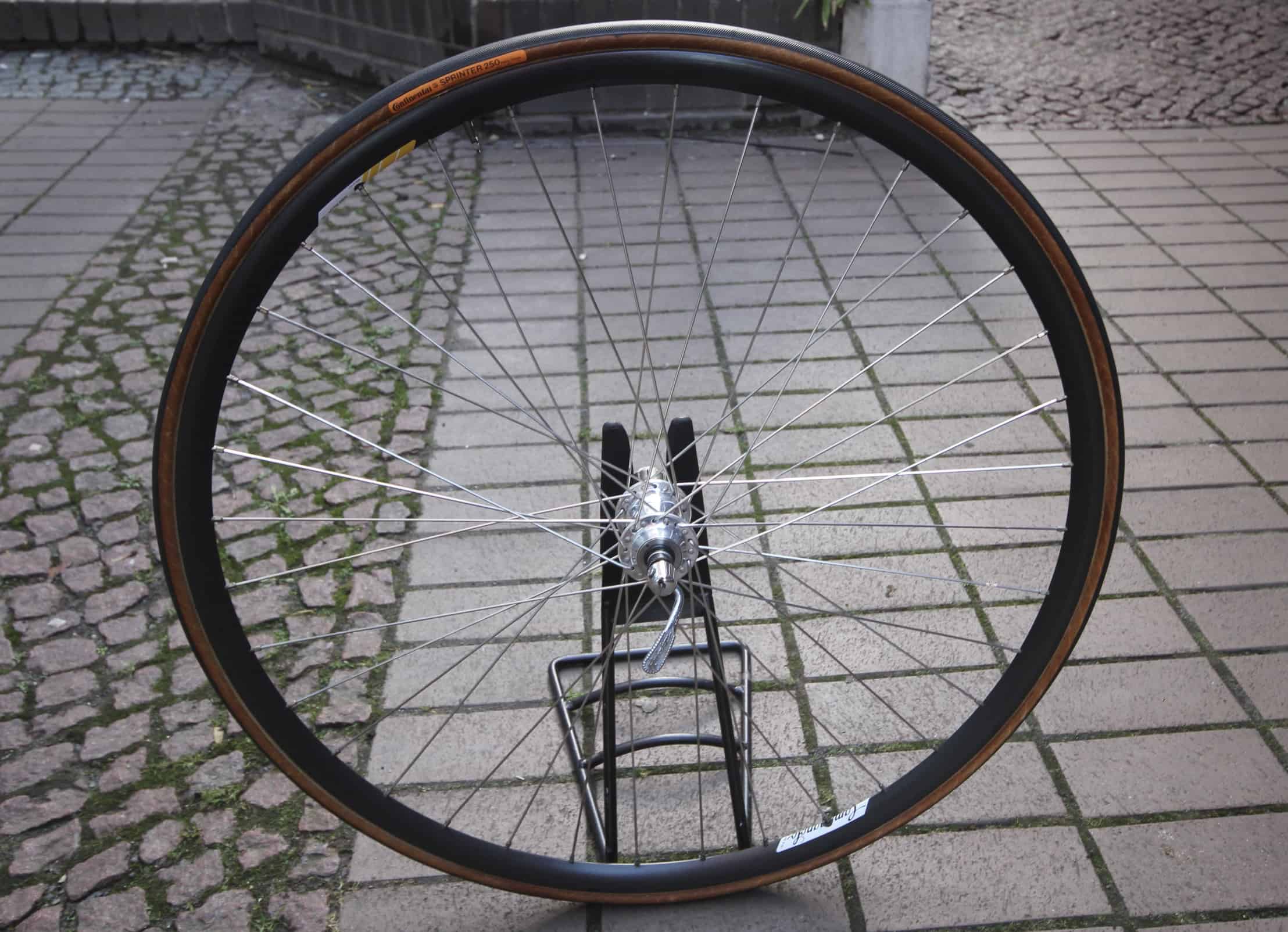 Campagnolo Chorus FH-HB-00CH Hub / Campagnolo Omega / Tubular / Wheel Set