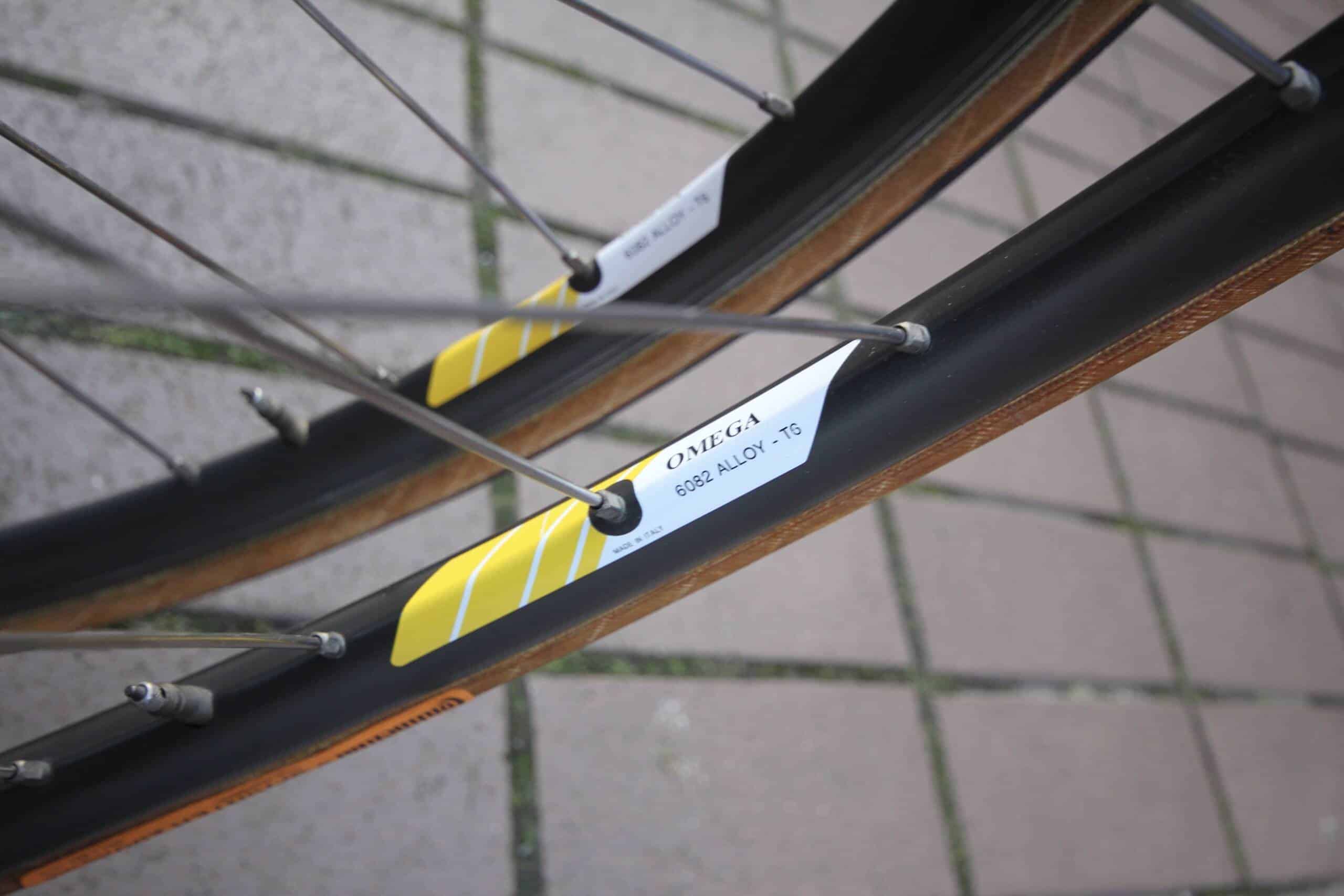 Campagnolo Chorus FH-HB-00CH Hub / Campagnolo Omega / Tubular / Wheel Set