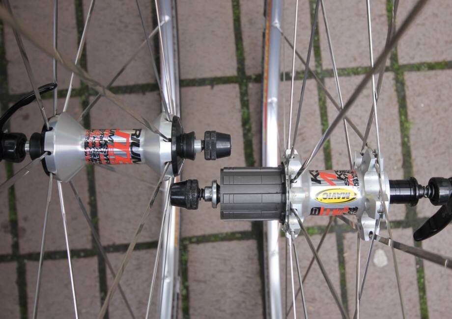 Mavic Ksyrium Elite Wheel Set / 700C / Silver – velowizard.com