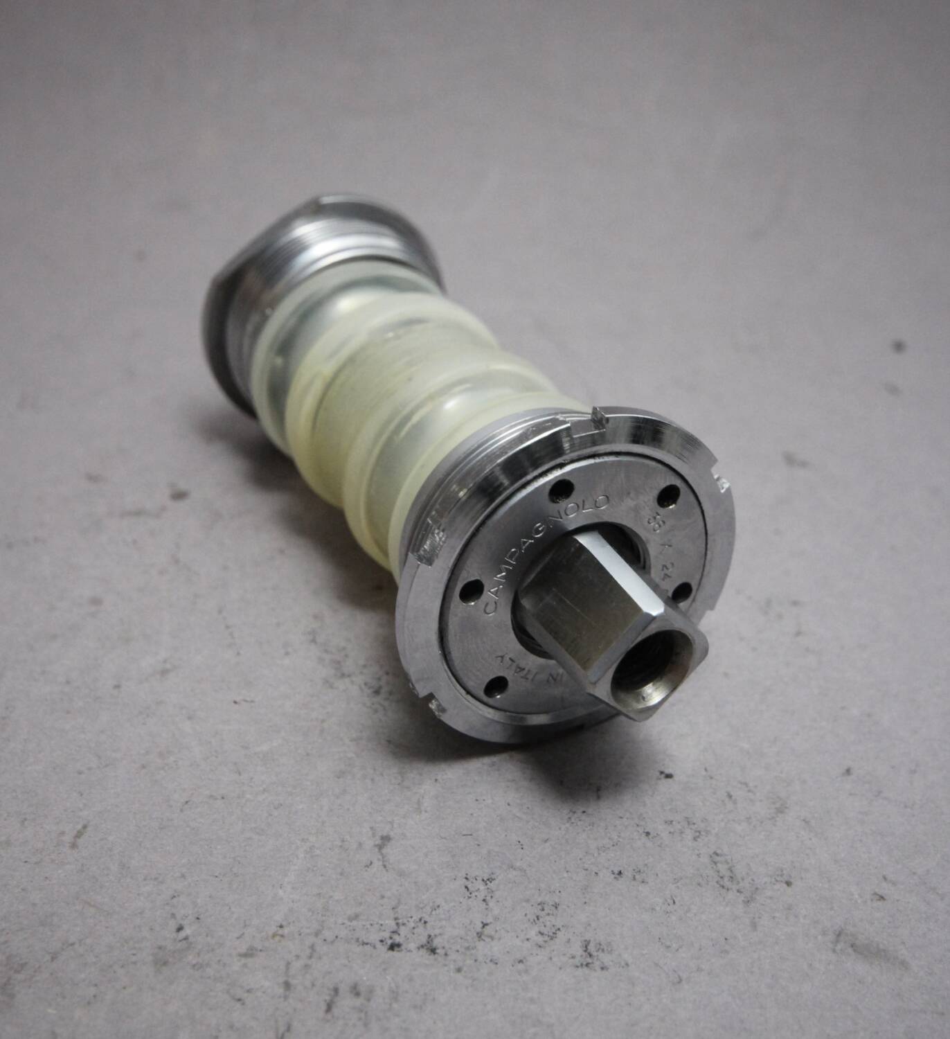 Campagnolo Chorus 70 SS-A Bottom Bracket / ITA / 111 mm