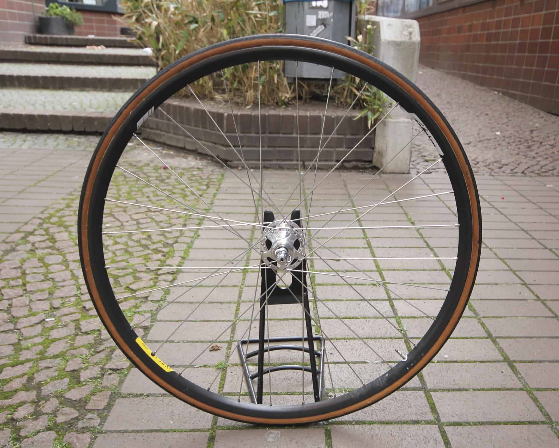 Campagnolo C-Record 321/101 Sheriff Star / Omega Strada Hardox / 32 H / Clincher Wheel Set