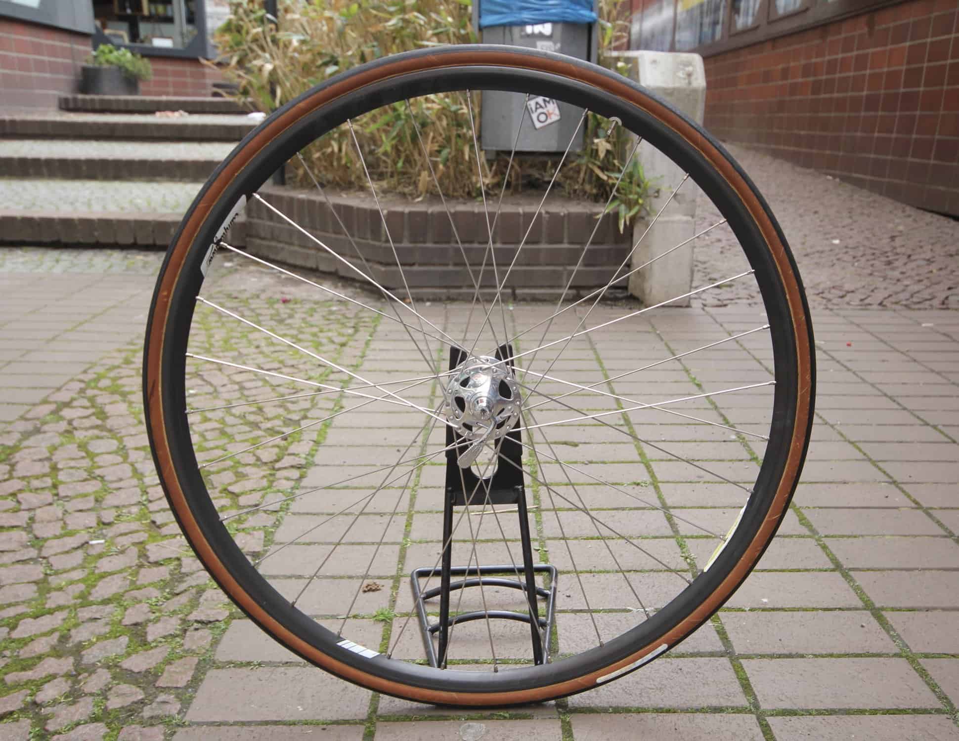 Campagnolo C-Record 321/101 Sheriff Star / Omega Strada Hardox / 32 H / Clincher Wheel Set