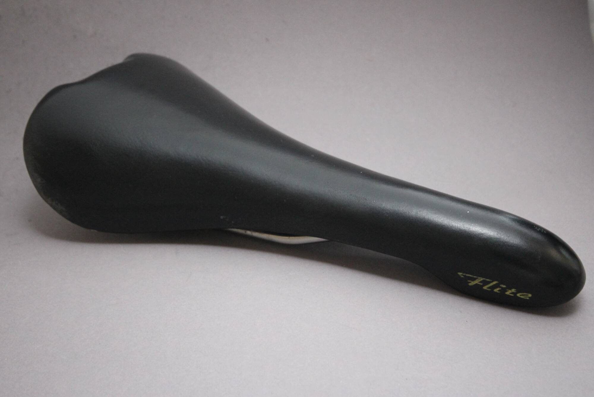 Selle Selle Italia Flite Titanium 1987 noire saddle black vélo de