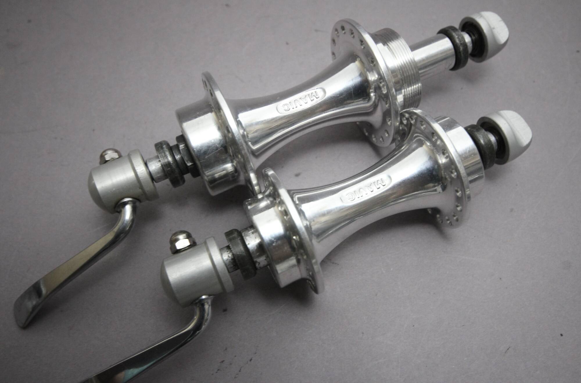Moyeux VTT Mavic LD360 - Compatibles Shimano HG9 - Neufs Sous Blister