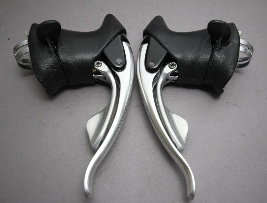 Levier De Frein Et Changement De Vitesse Campagnolo Record Ergopower EC-12RE CG - 2x8 Vitesses - Occasion Bon état