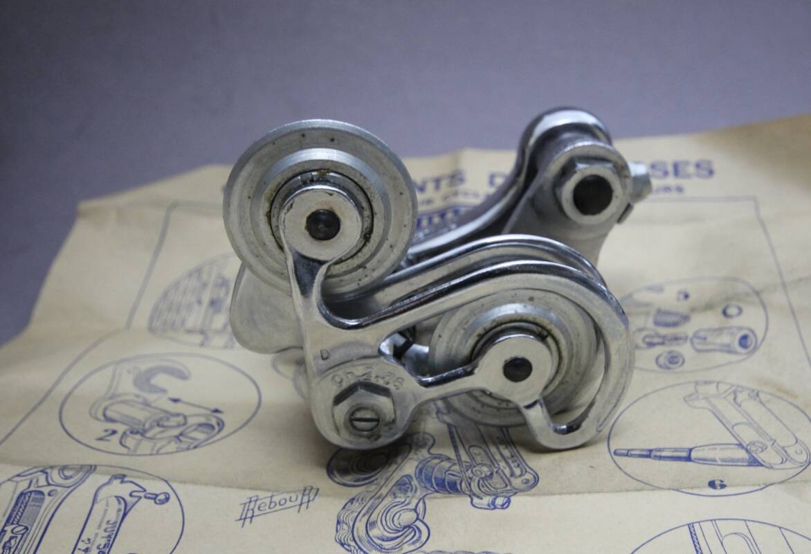 Ancien dérailleur arrière course Simplex Juy 543 | UK