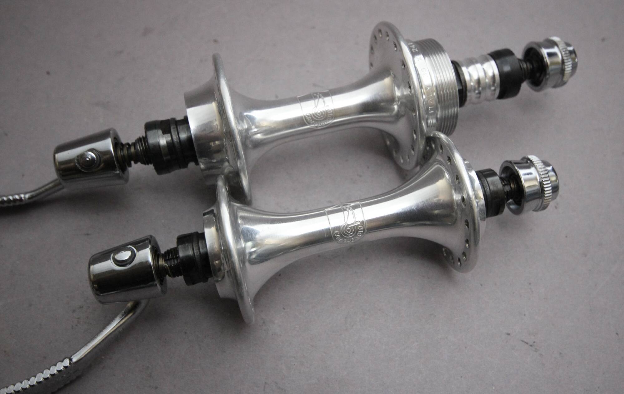 Campagnolo Moyeu Avant Chorus 36 Trou