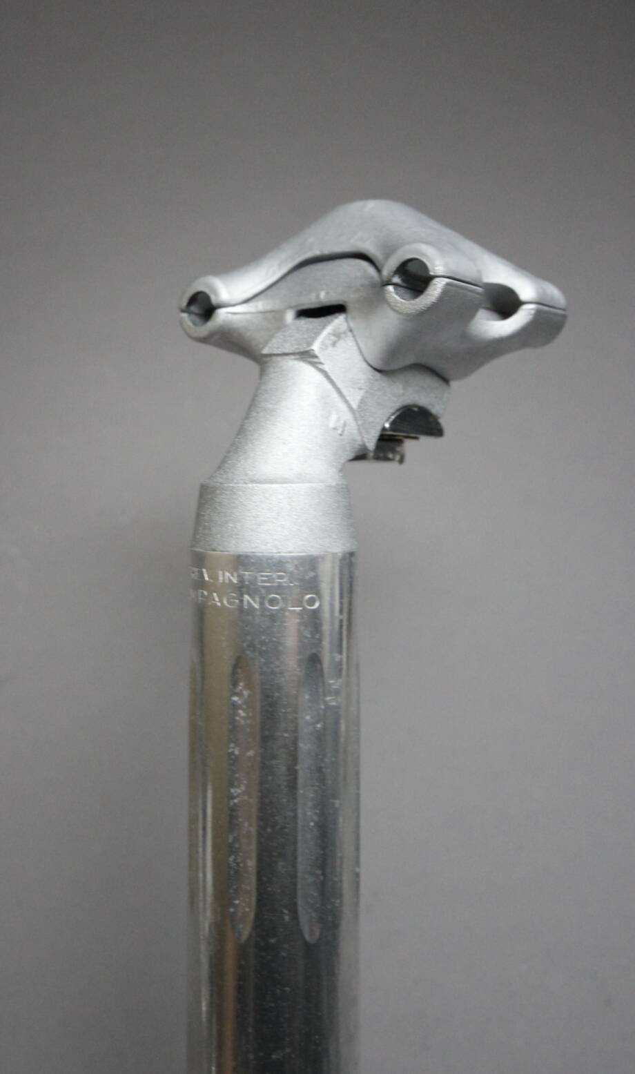 Campagnolo Super Record 4051/1 Seat Post / ø 26.8 mm / 1983-84