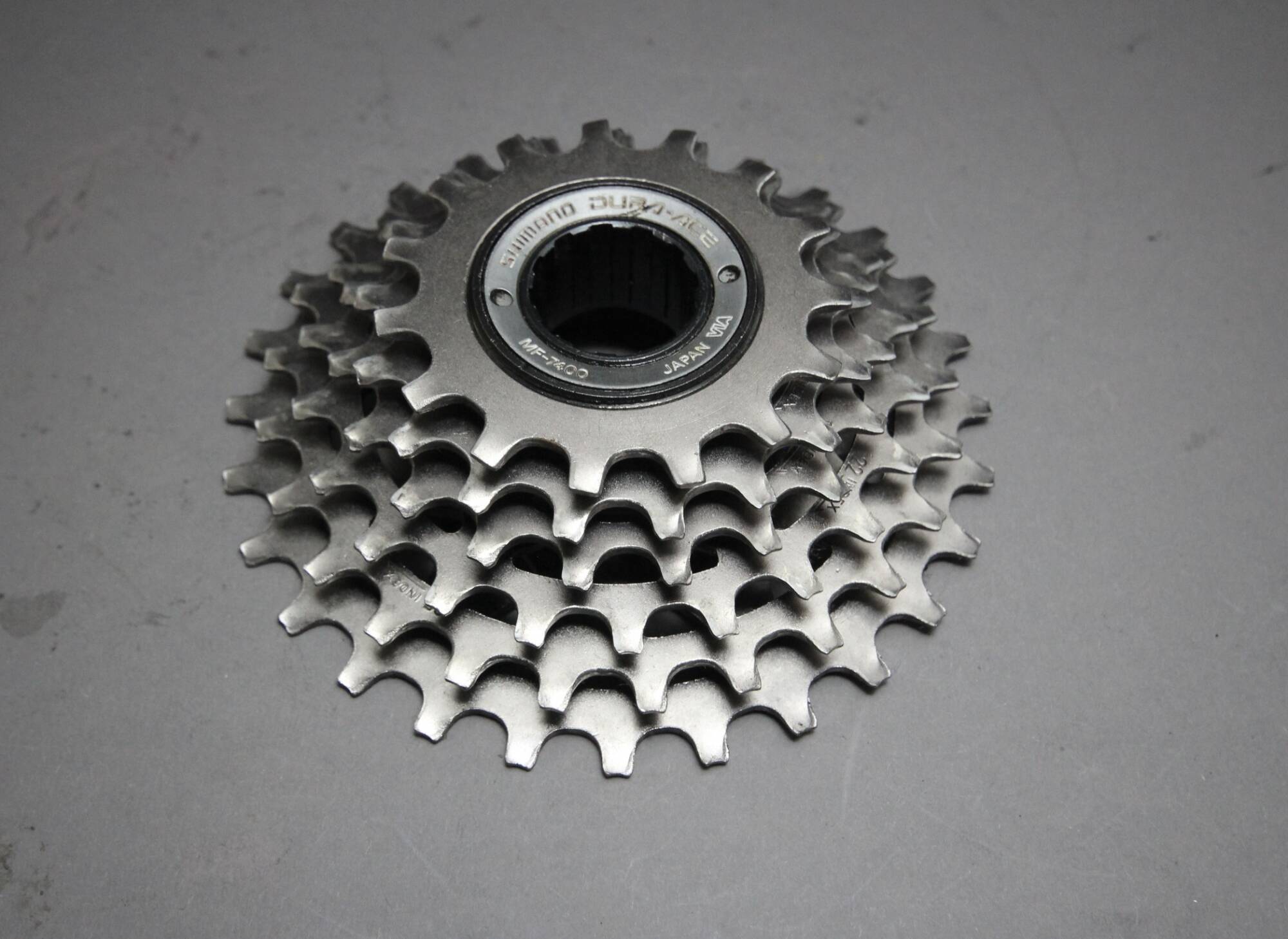 マイファス Shimano Dura Ace MF-7400 Freewheel / 6 Sp / 15-28 - velowizard.com