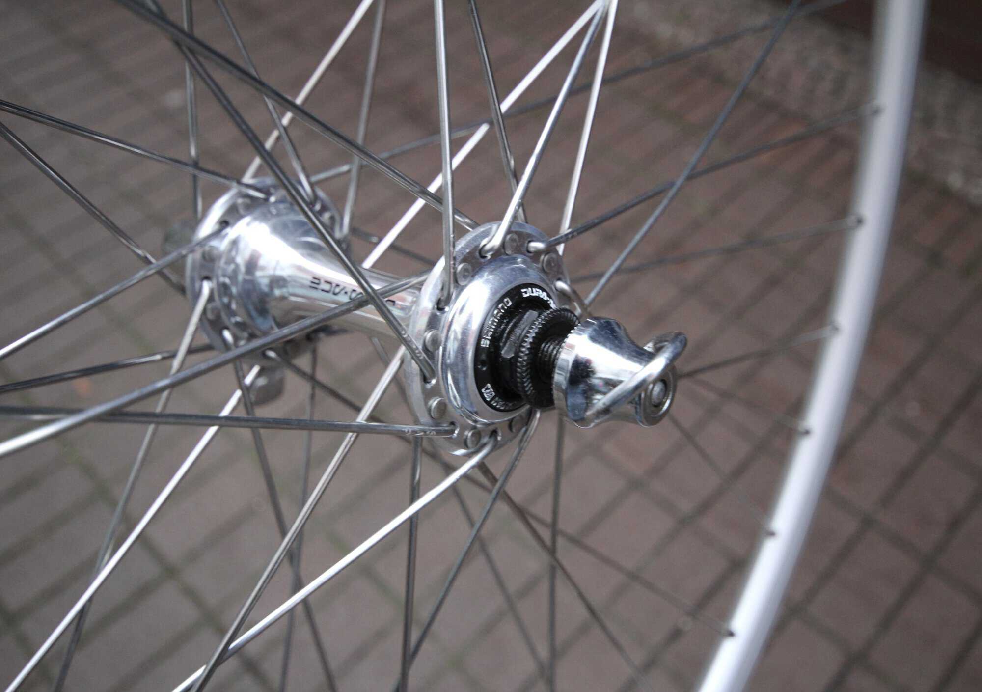 Shimano Dura Ace HB 7400 FH 7403 / Mavic CXP33 Silver / Wheel Set