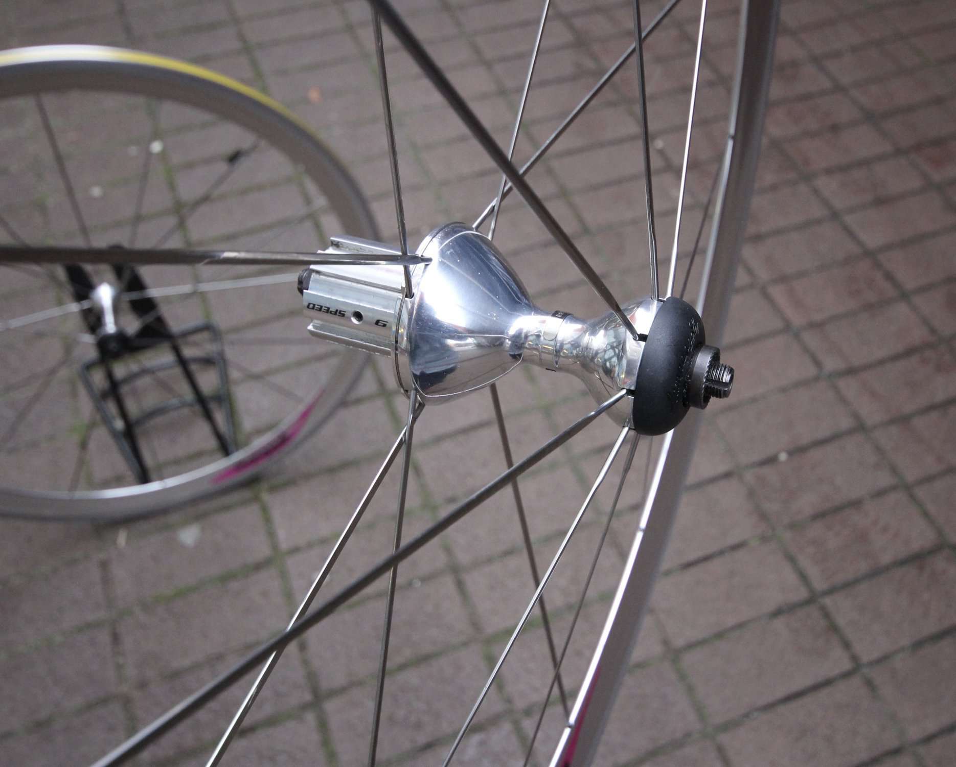 Campagnolo Vento 16 HPW Wheel Set / 700C / Clincher