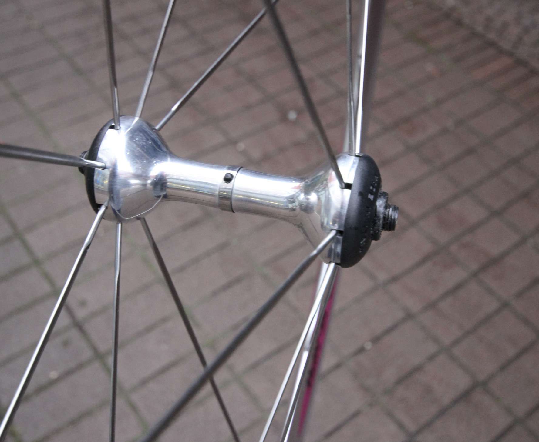 Campagnolo Vento 16 HPW Wheel Set / 700C / Clincher