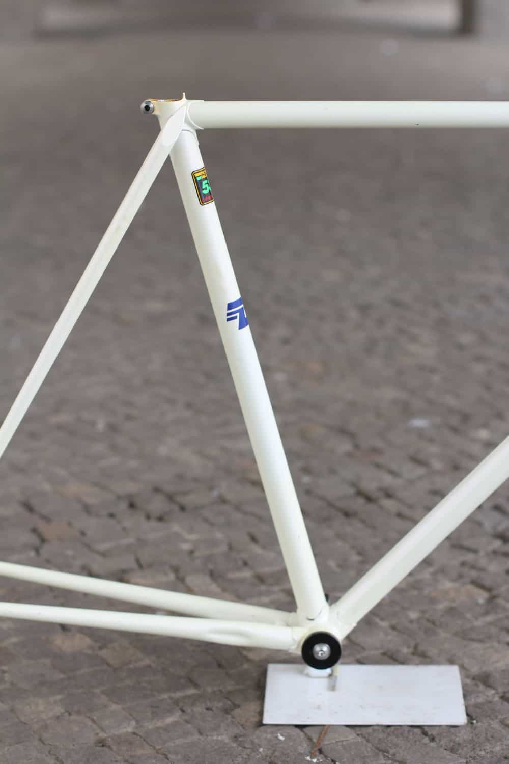 〜＊ホワイトカラー　レースフレーム＊〜 LOOK待望の白色フレームが入荷しました！新型785HUEZ 2！！ | 上野