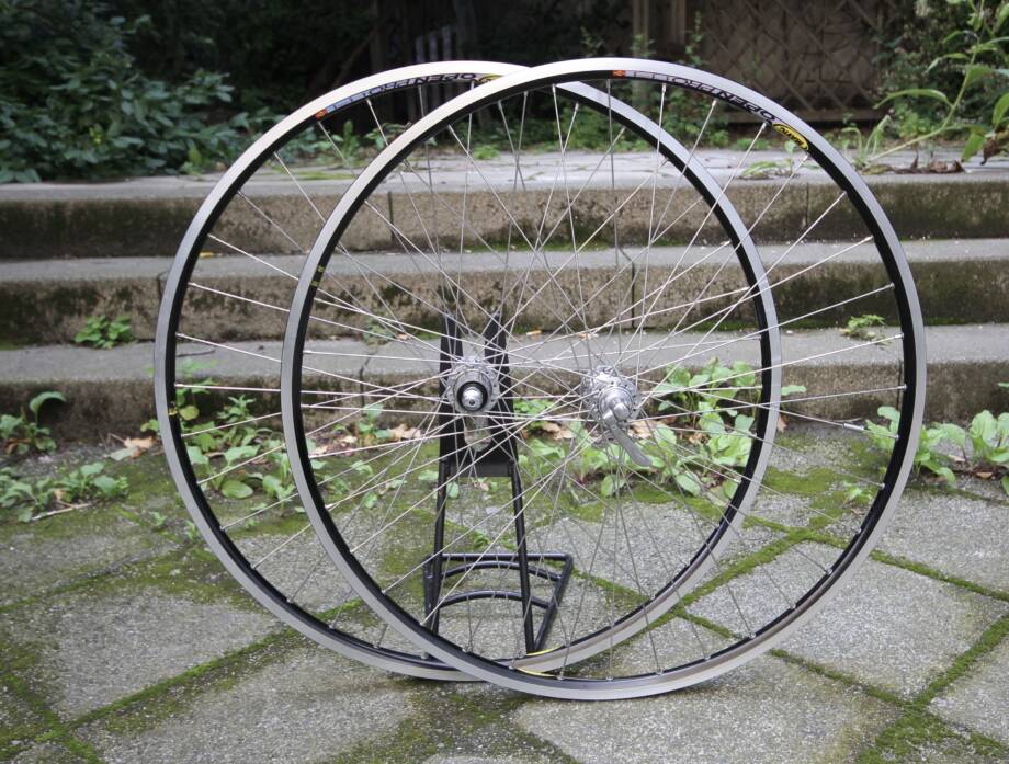 Shimano Dura Ace FH-7850 / Mavic Open Pro SSC / Wheel Set