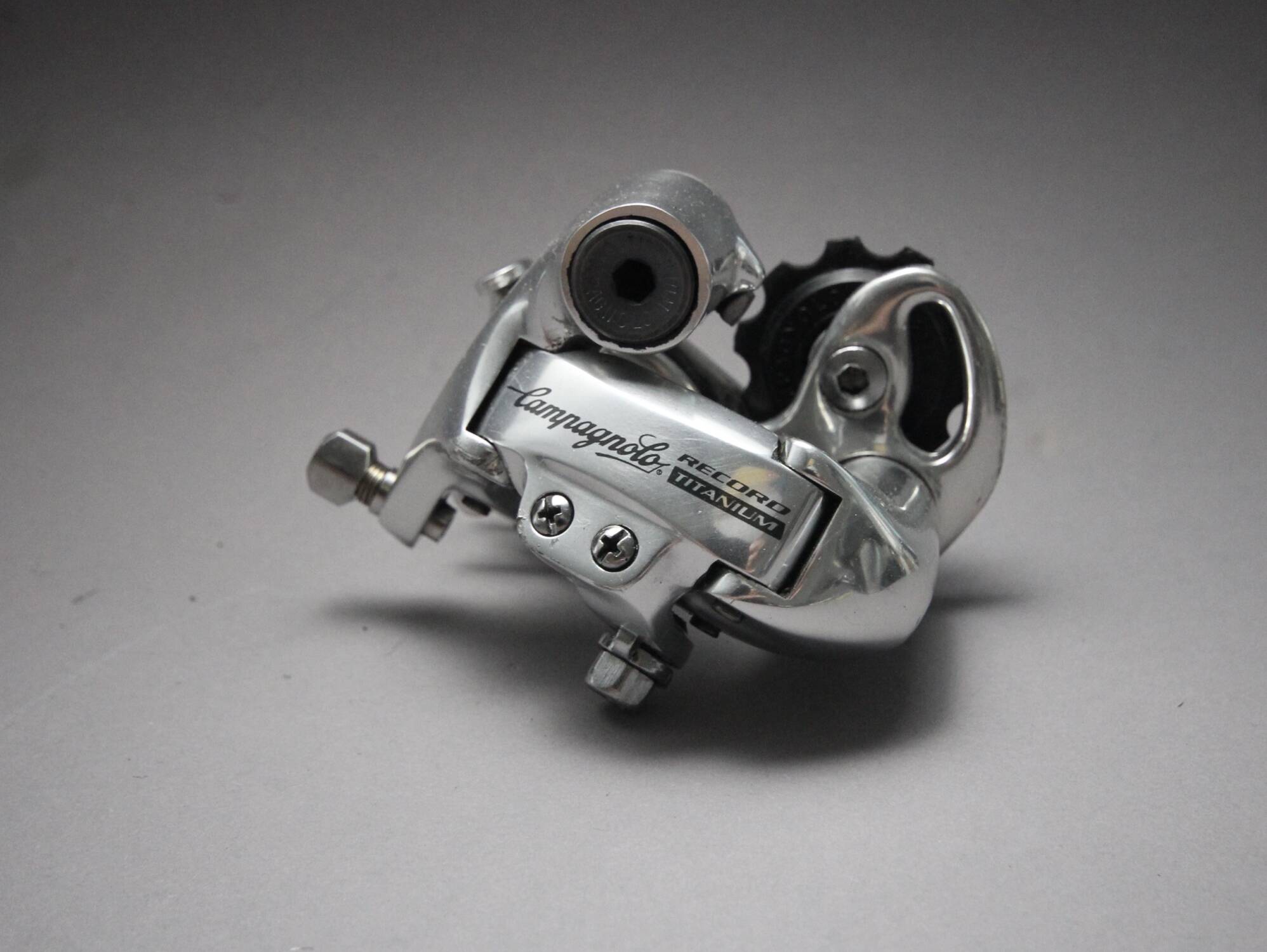 Campagnolo Record Titanium RD-08RE Rear Derailleur - velowizard.com