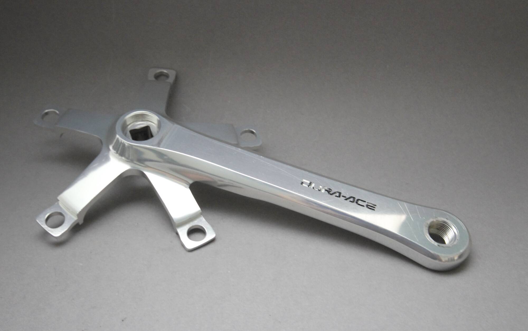 Pédalier Shimano Dura-Ace FC-7402 - 172.5mm - Double Plateau - Japon - Occasion