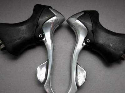 Shimano Dura Ace ST-7700 C / 9 Sp - velowizard.com