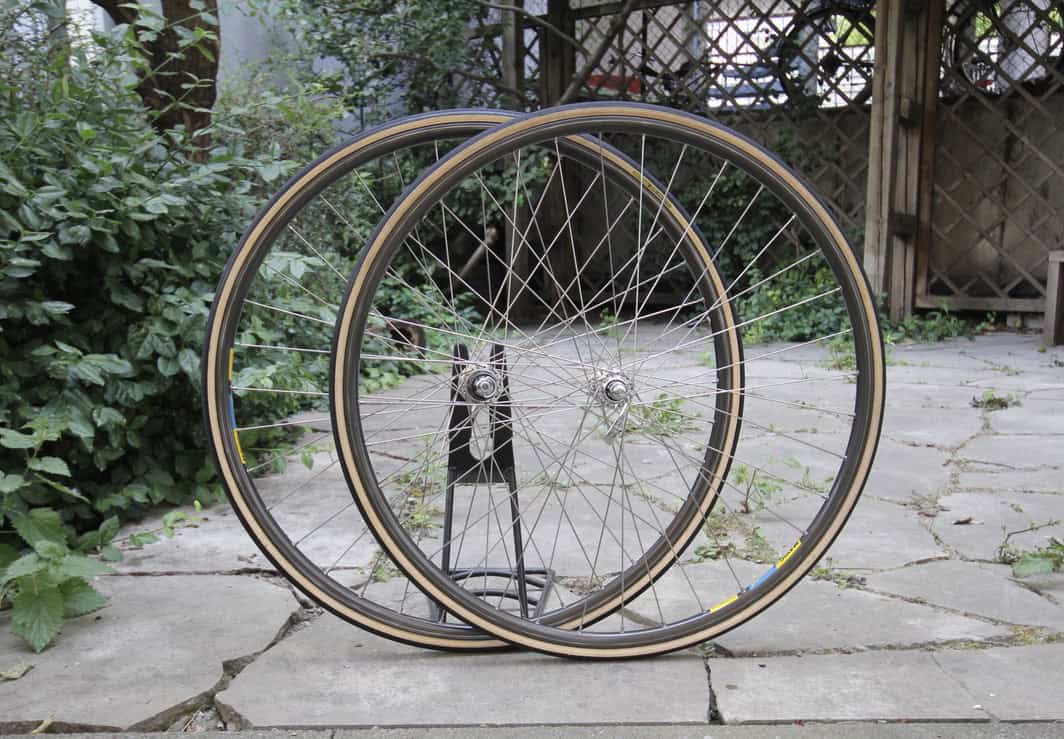 Shimano Dura Ace FH 7401 / Mavic Open 4 CD / 6 Sp