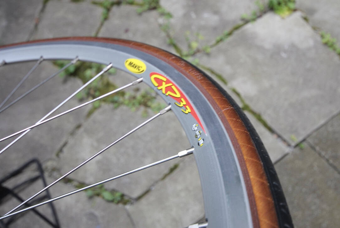 Shimano Dura Ace 7700 / Mavic CXP33