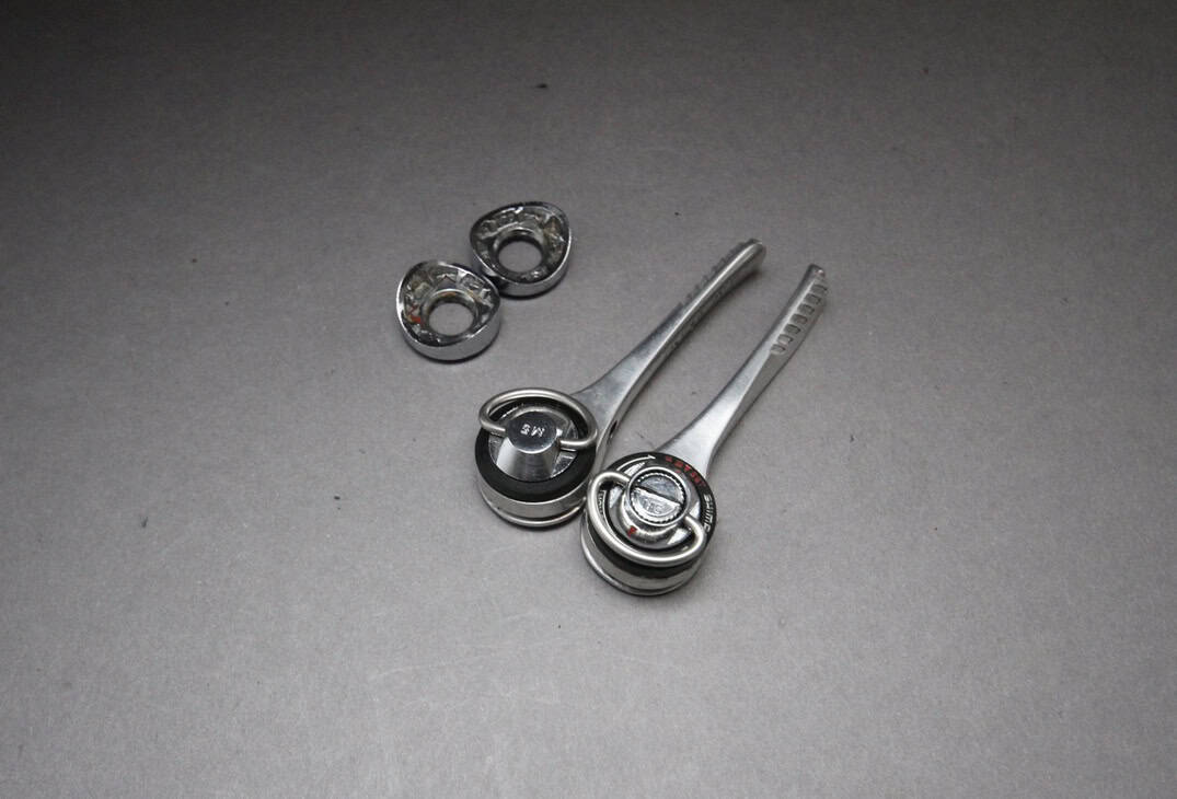 Shimano Dura Ace 7400 Shifting Set / 6 Sp