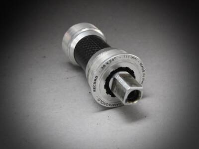 Campagnolo Record ボトムブラケット 111mm A57 Campagnolo Record Carbon Bottom Bracket / Triple – velowizard.com