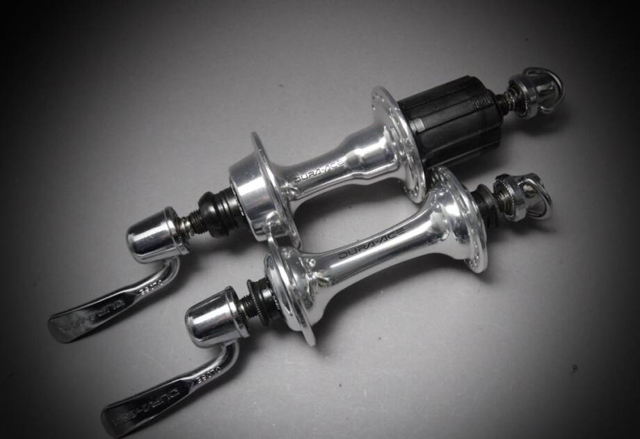 Paire De Roues Vélo Vintage - Moyeux Dura Ace 1ère Génération Sur Jantes Fiamme Dural 700 Tubular
